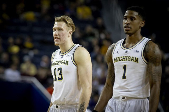 Ignas Brazdeikis (13) and Charles Matthews (1)