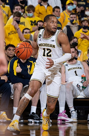 DeVante' Jones (12)