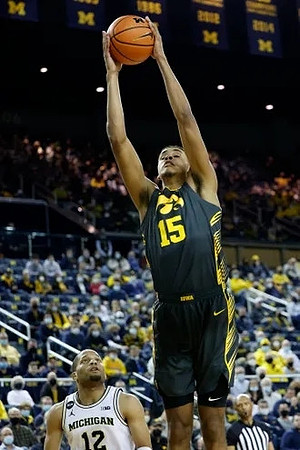 DeVante' Jones (12)