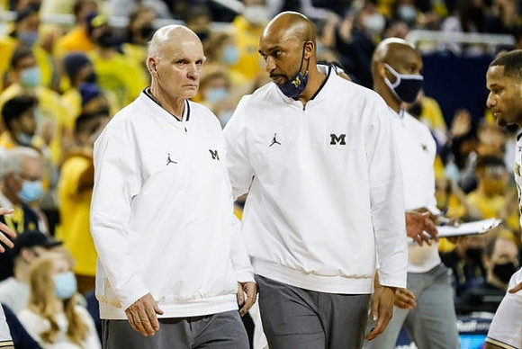 Phil Martelli, Saddi Washington, and DeVante' Jones (12)