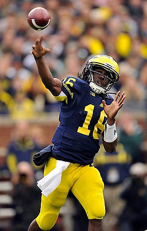 Denard Robinson (16)