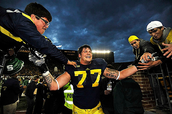 Taylor Lewan (77)