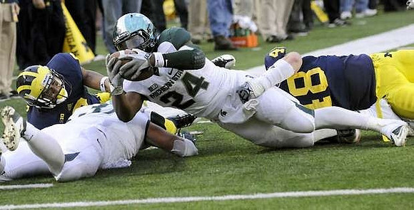 J.T. Floyd (8) and Desmond Morgan (48)