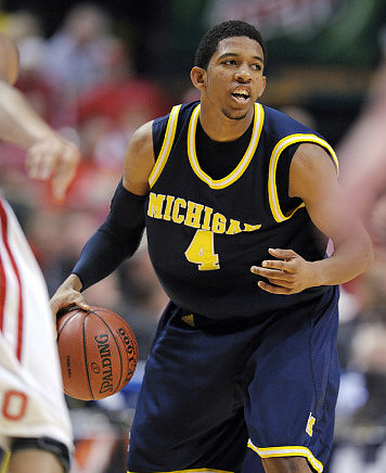 Darius Morris (4)
