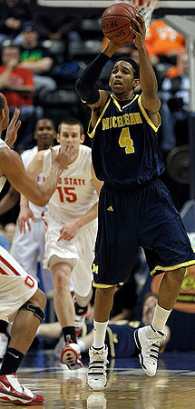 Darius Morris (4)