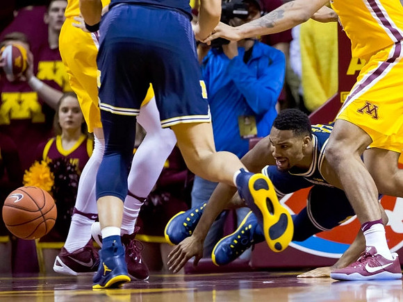 Zak Irvin (21)