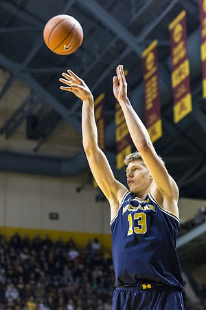 Moritz Wagner (13)