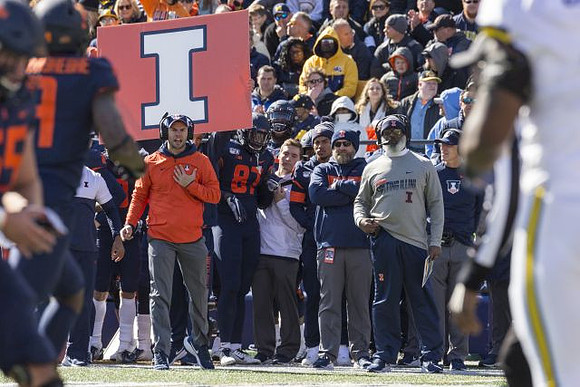 Illinois Head Coach Lovie Smith