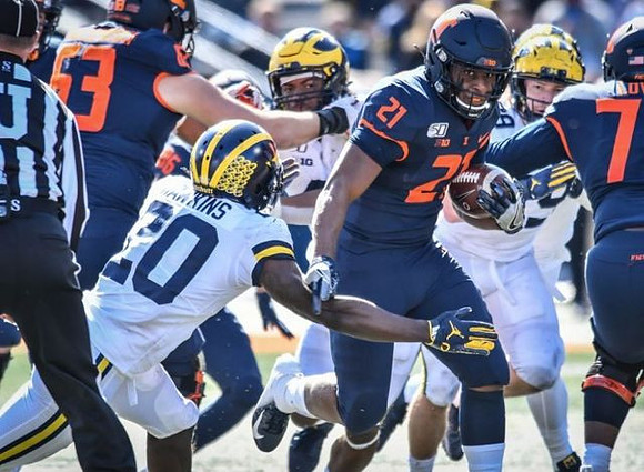 Brad Hawkins (20) and Jordan Glasgow (29)