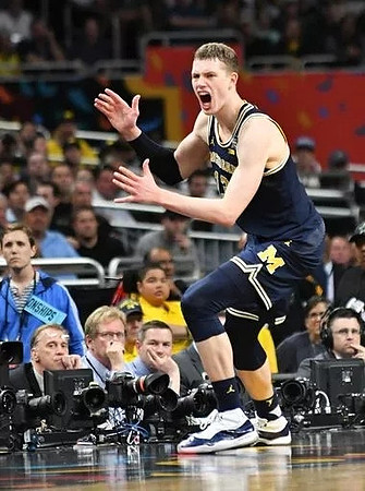 Moritz Wagner (13)