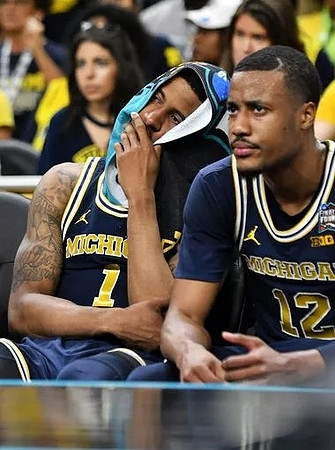 Charles Matthews (1) and Muhammad-Ali Abdur-Rahkman (12)