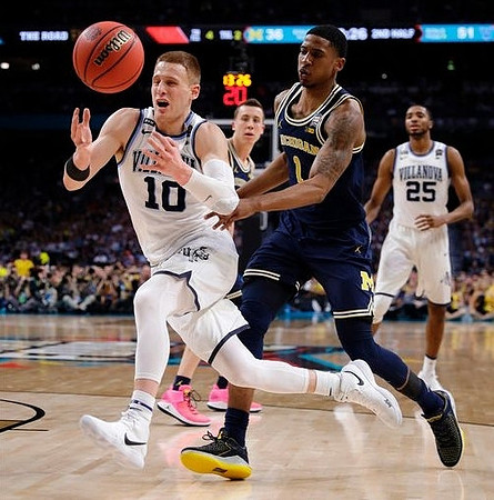 Duncan Robinson (22) and Charles Matthews (1)