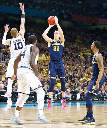 Duncan Robinson (22) and Charles Matthews (1)
