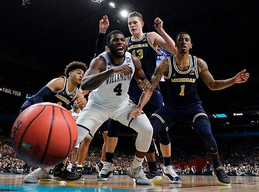 Jordan Poole (2), Moritz Wagner (13), and Charles Matthews (1)