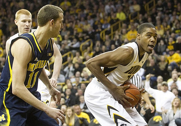 Nik Stauskas (11)