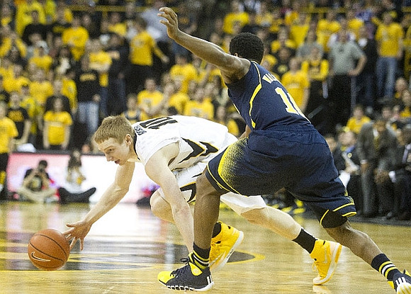 Derrick Walton Jr. (10)