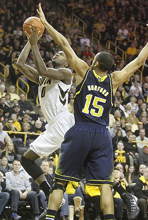 Jon Horford (15)