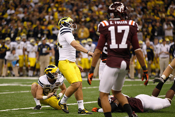 Drew Dileo (26) and Brendan Gibbons (34)