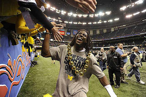 Denard Robinson (16)