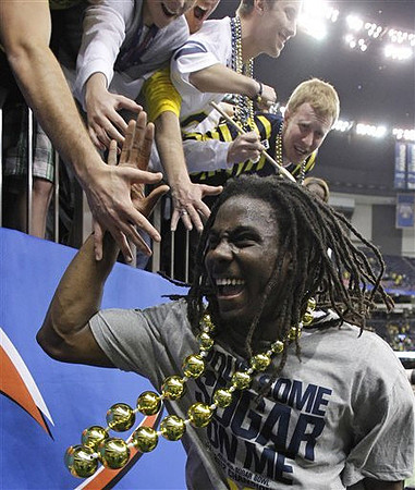 Denard Robinson (16)