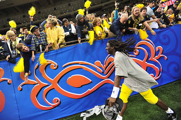 Denard Robinson (16)