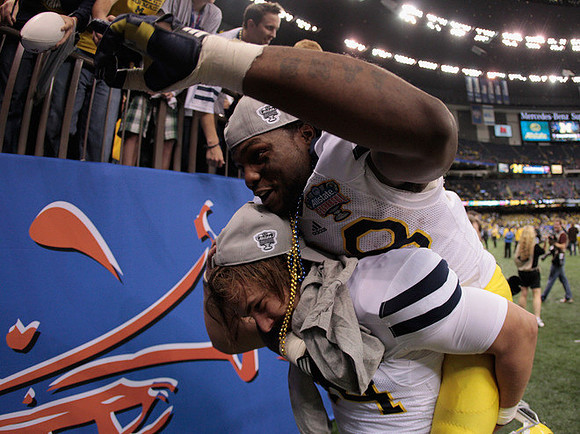 Brendan Gibbons (34) and Fitzgerald Toussaint (28)