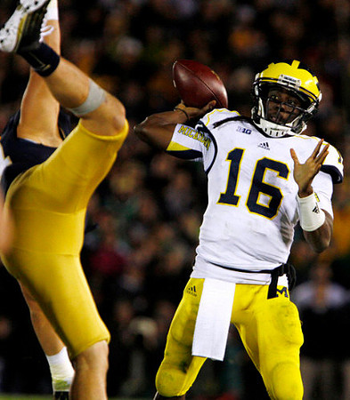 Denard Robinson (16)