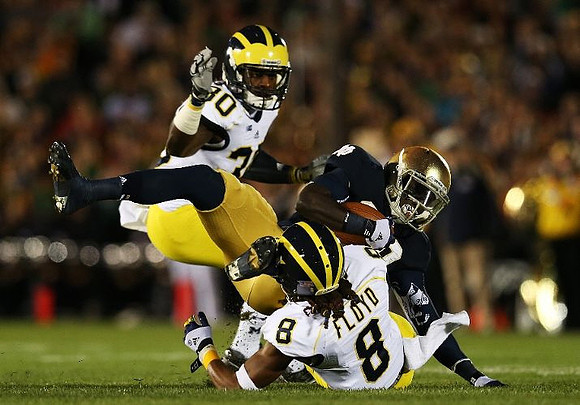 Thomas Gordon (30) and J.T. Floyd (8)