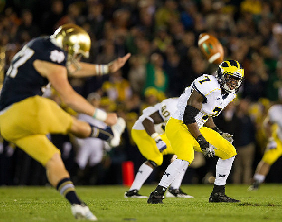 Ricardo Miller (80) and Brandin Hawthorne (7)
