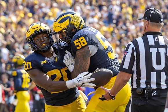 Kalel Mullings (20) and Giovanni El-Hadi (58)