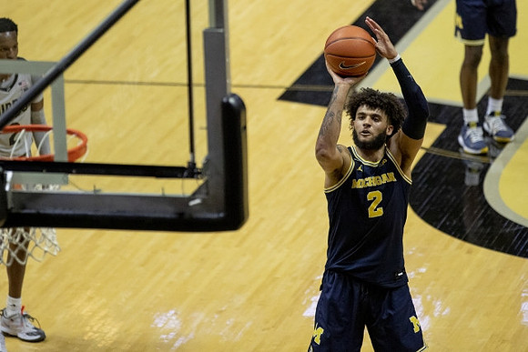 Isaiah Livers (2)