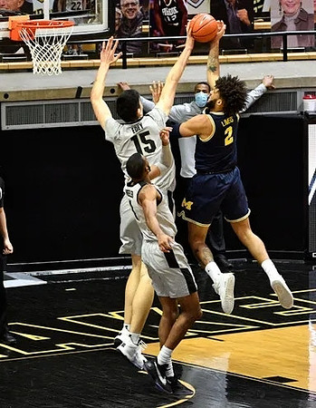 Isaiah Livers (2)