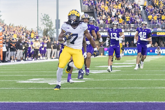 Donovan Edwards (7)