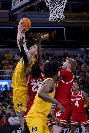 Danny Wolf (1) and L.J. Cason (2)