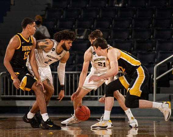 Isaiah Livers (2) and Franz Wagner (21)