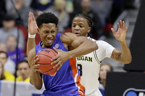 Zavier Simpson (3)