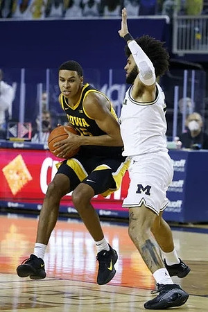 Isaiah Livers (2)