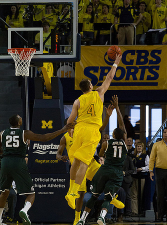 Mitch McGary (4)