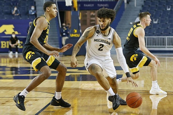 Isaiah Livers (2)