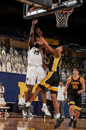 Chaundee Brown Jr. (15)