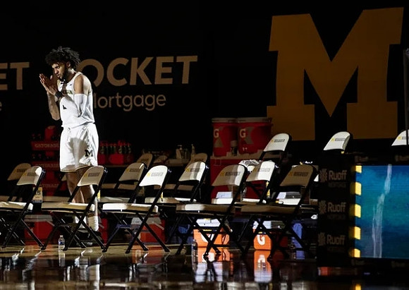 Isaiah Livers (2)