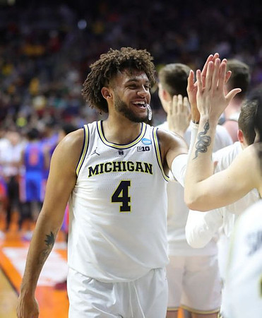 Isaiah Livers (4)