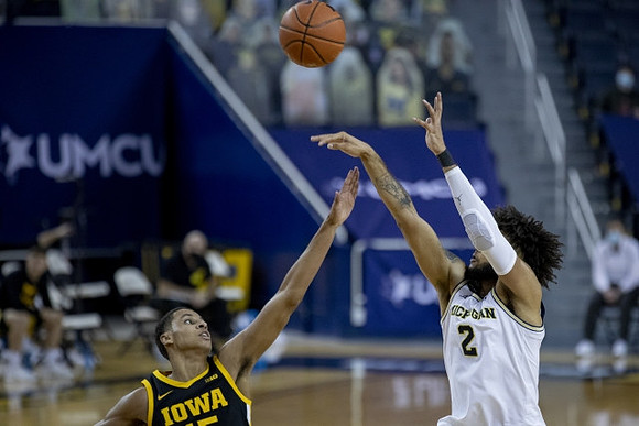 Isaiah Livers (2)