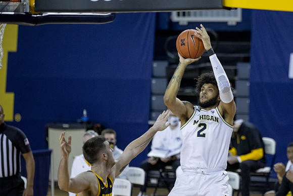 Isaiah Livers (2)
