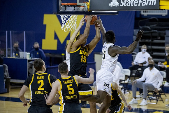 Chaundee Brown Jr. (15)