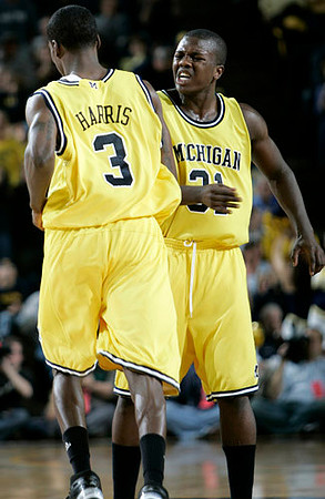 Manny Harris (3) and Laval Lucas-Perry (31)
