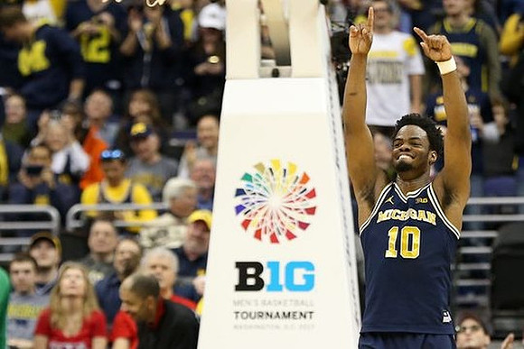 Derrick Walton Jr. (10)