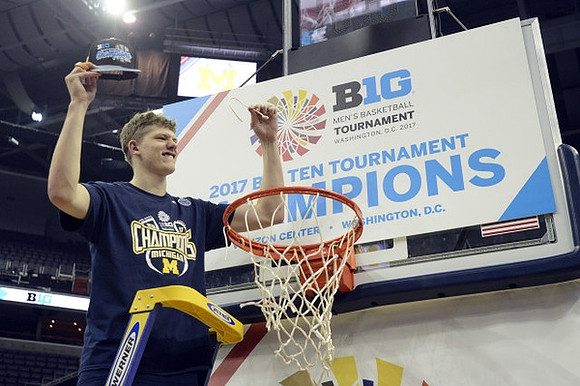 Moritz Wagner (13)