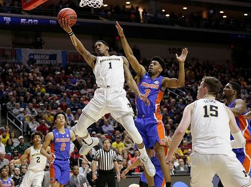 Jordan Poole (2), Charles Matthews (1), and Jon Teske (15)