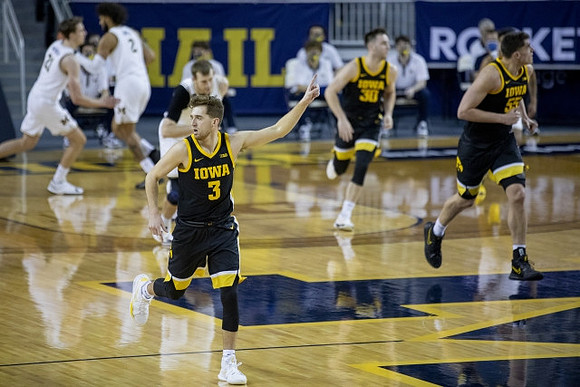 Austin Davis (51), Franz Wagner (21), and Isaiah Livers (2)